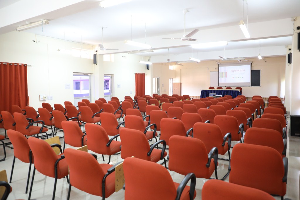 71.MBA_Seminar_Hall_S3_