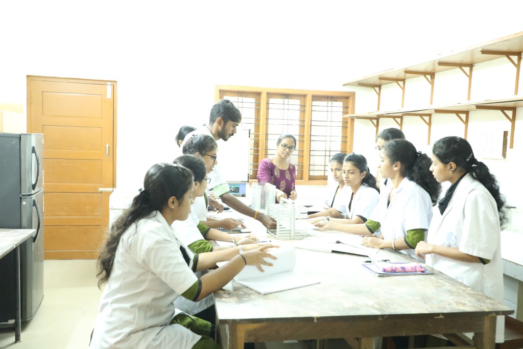 3.Applied_Botany_Student_Lab_III