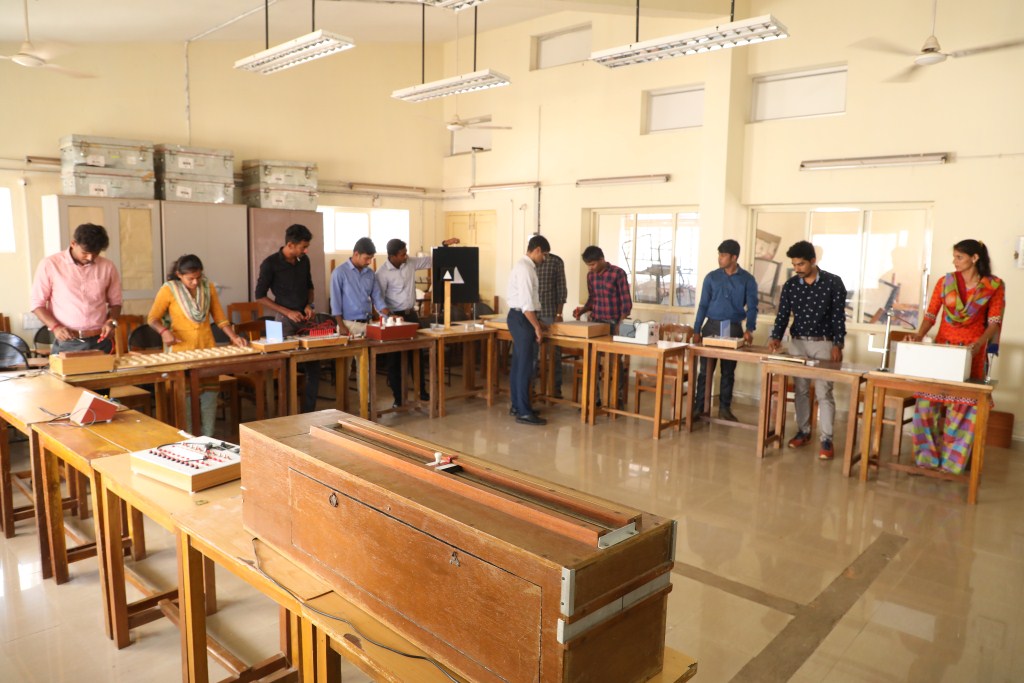 40.Physical_Education_Psychology_Lab